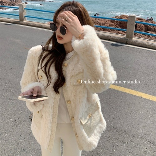 2024 winter new style high-end temperament loose small fragrant style lamb plush thickened jacket female celebrity temperament jacket