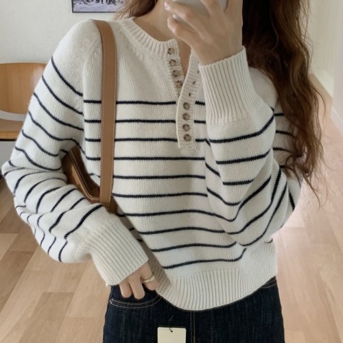 Striped sweater women's spring, autumn, autumn and winter design niche loose lazy style high-end outer knitted top