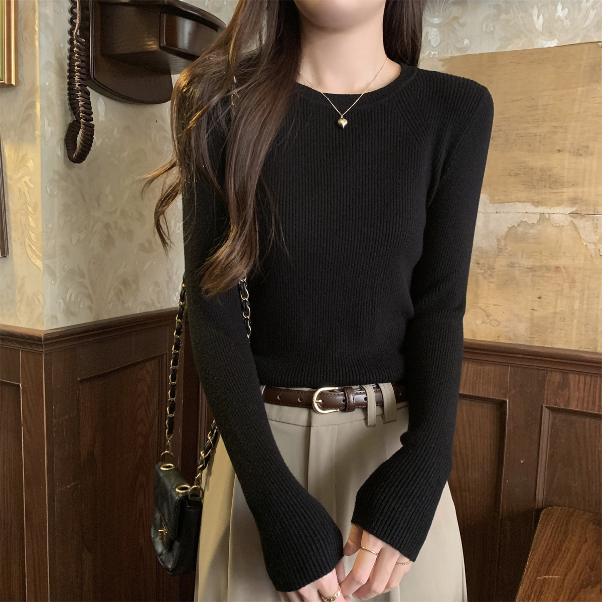 Actual shot of autumn and winter Korean style slim round neck simple and versatile solid color Andy velvet long-sleeved bottoming knitted top