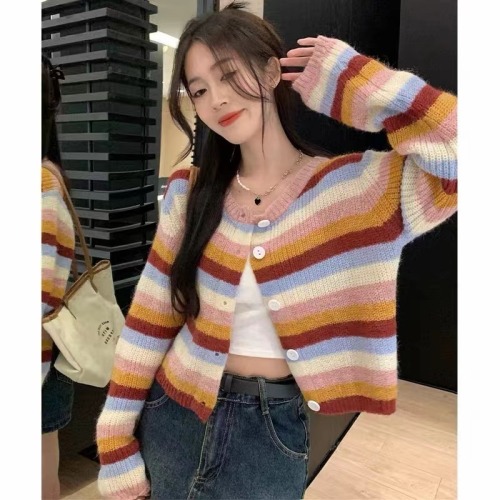 Early spring designer sweater with women's 2024 new French knitted sweater tops