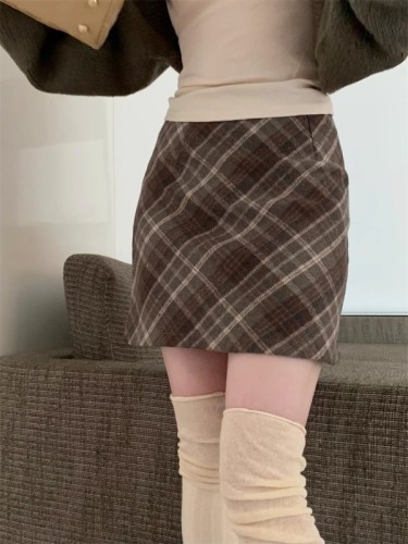 High-waisted plaid woolen skirt for women autumn and winter 2024 new style small butt-covering skirt short skirt A-line skirt pattern