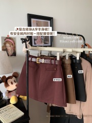 Actual shot of burgundy woolen hip-covering short skirt for women in autumn and winter new high-end slim skirt with belt