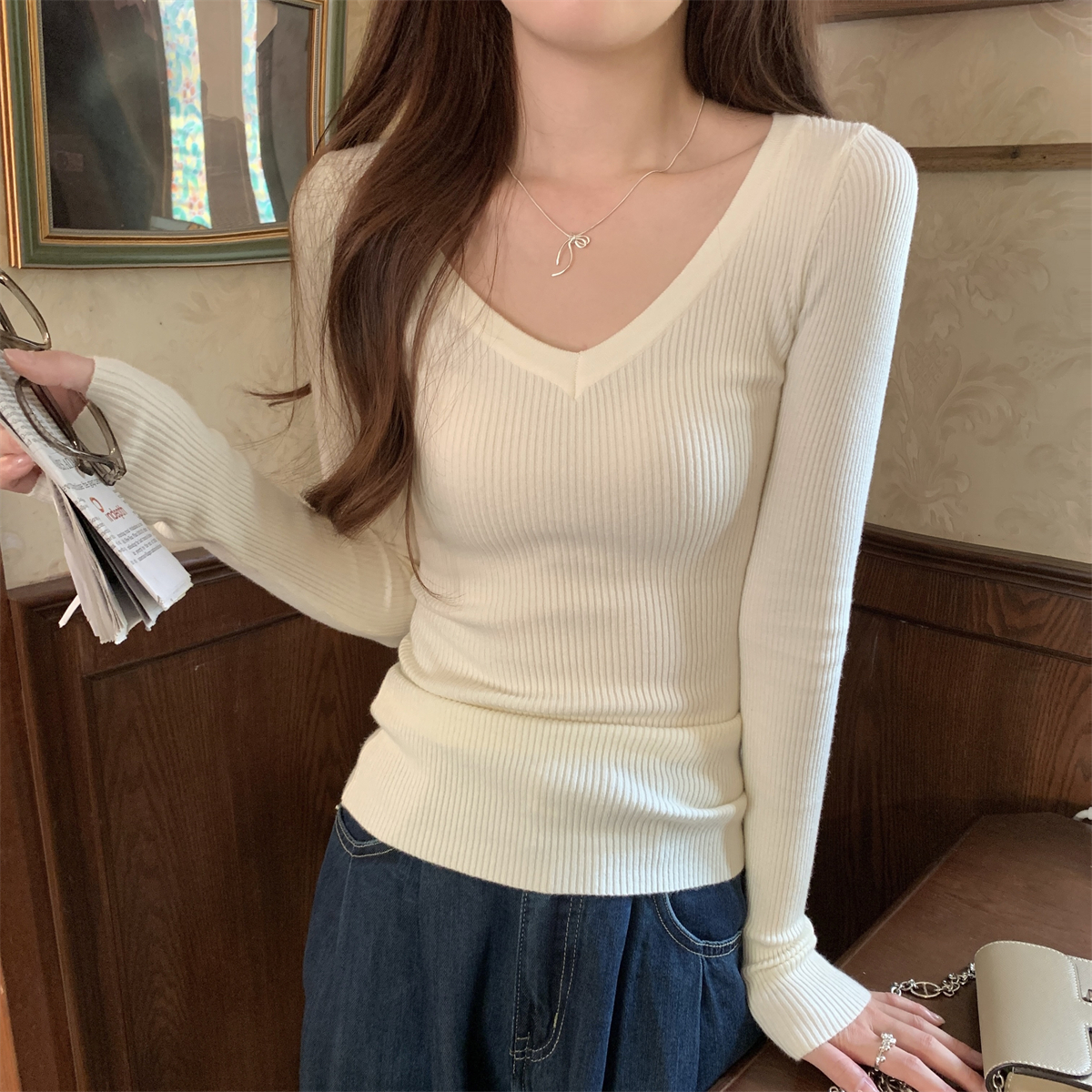 Actual shot of autumn and winter Korean style slim V-neck basic temperament versatile Andy velvet knitted long-sleeved bottoming shirt top