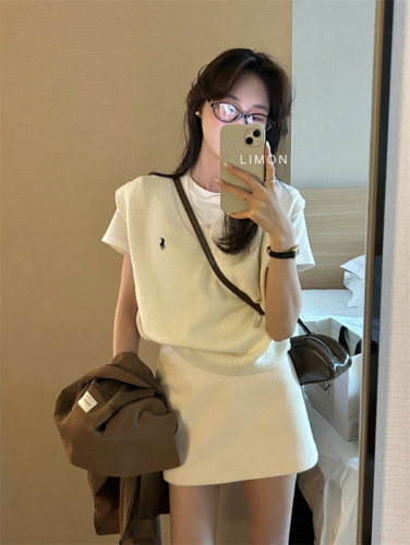 Tmall quality green tea pony embroidery Korean style chic chic layered vest college style top