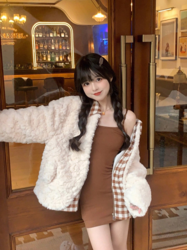 2024 Autumn and Winter Lamb Wool Jacket for Women Sweet and Little Stitched Checkerboard Eco-Friendly Fur Rex Rabbit Plush Thickened