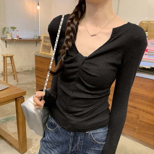 Real photos of Korean style chic hot girls twisted V-neck bottoming shirt for women new design niche long-sleeved T-shirt top