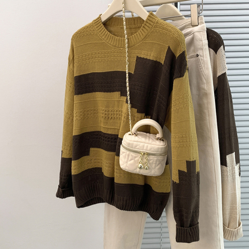 Contrast color sweater to cover belly, loose and versatile autumn clothing, casual, western and fashionable women's sweater