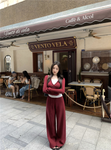 Real shot of Korean sweet suit for women in autumn new style knitted long-sleeved top high-waisted straight trousers two-piece set