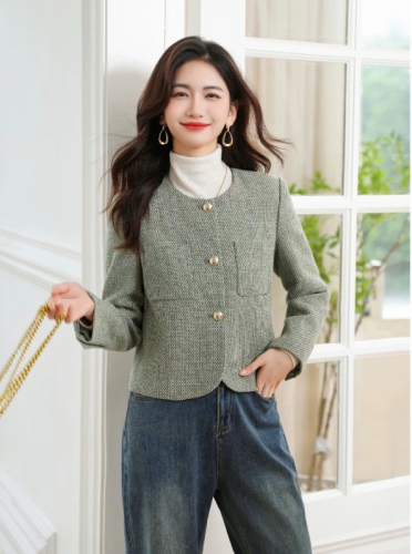 Retro old money style wool short coat for women 2024 early autumn new style high-end small fragrant tweed coat for small people