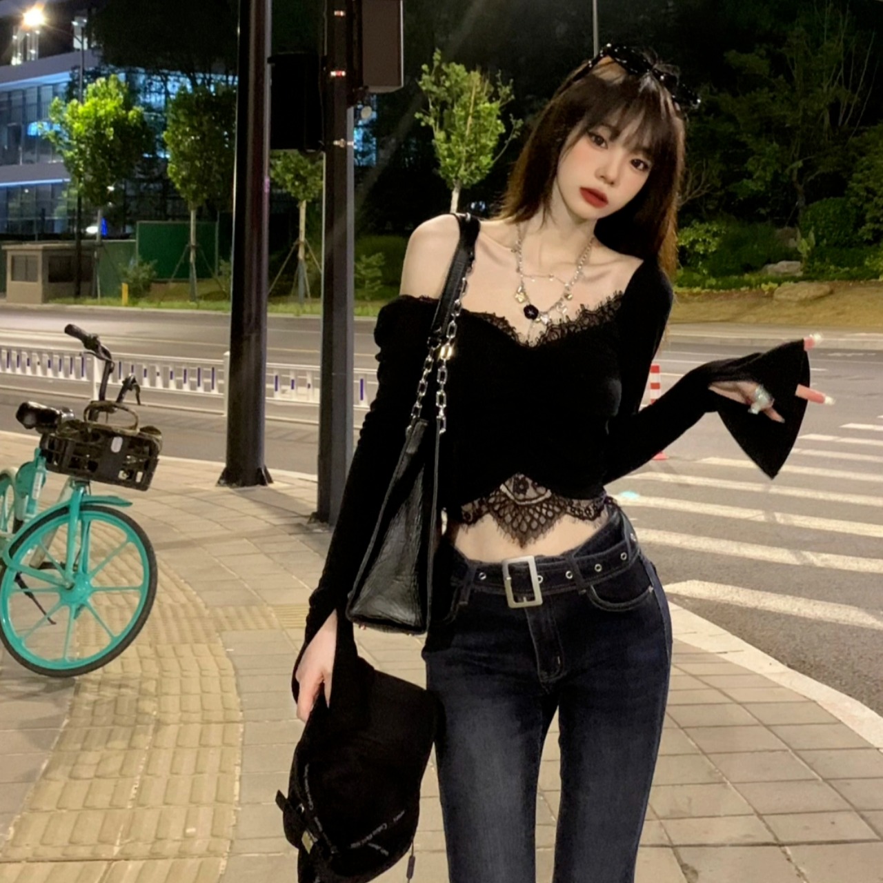 Autumn Korean Pure Color V-neck Lace Spliced Bell Sleeve Underwear Top for Women's Sexy Long-sleeved 