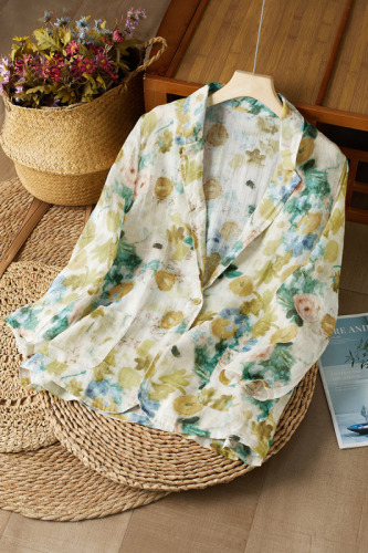 Literary print double pocket small suit collar jacket loose and light sun protection cardigan top