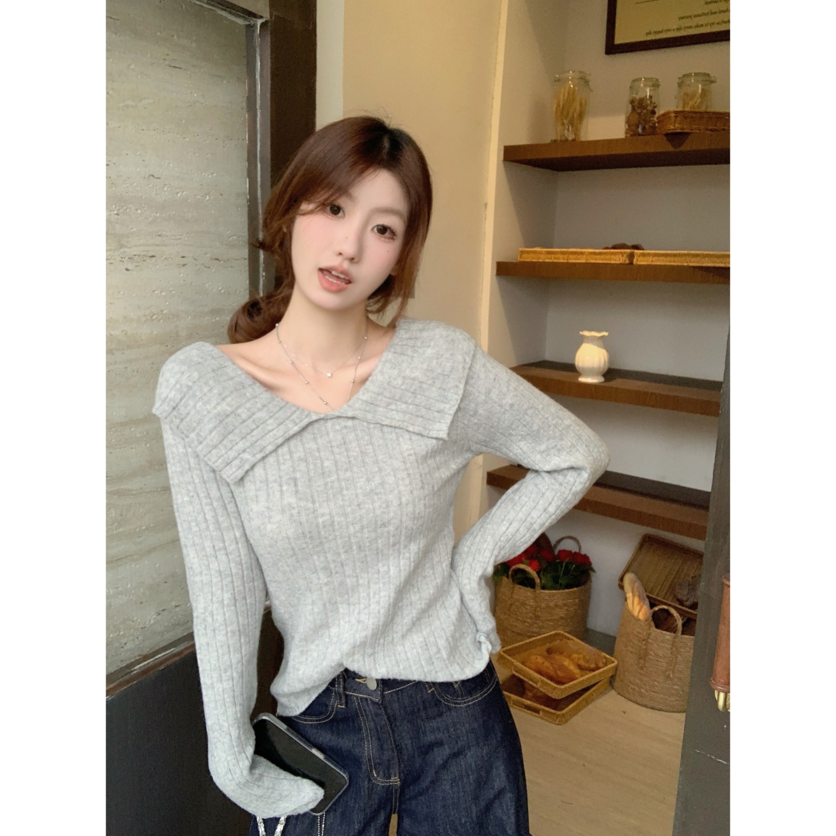 Real shot of autumn and winter Korean style age-reducing temperament lapel slimming design versatile knitted long-sleeved inner top for women