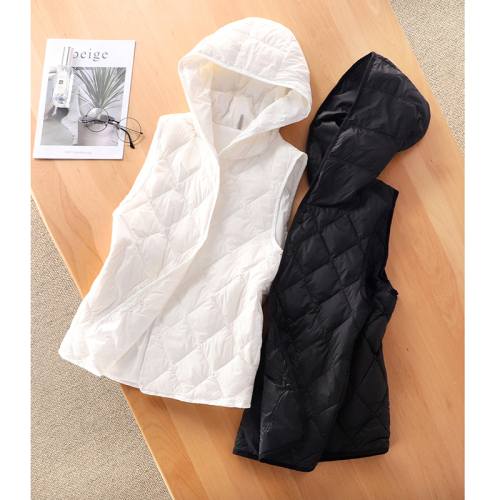 New diamond quilted lightweight hooded sleeveless warm vest for women