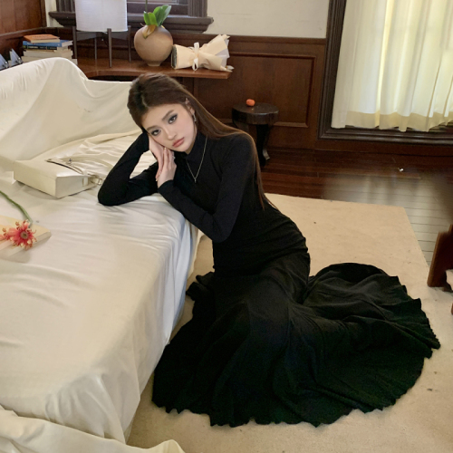 Real shot of 2024 autumn and winter new half-high collar dress for women, slim fit inner a-line fishtail skirt, long bottoming skirt