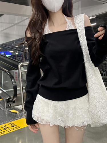 Real shot of trendy Korean style Korean Dongdaemun temperament commuter style sexy lace embroidered halter top