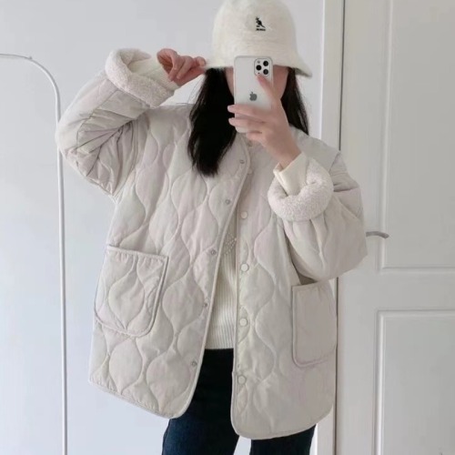 Lamb wool light and thin ins autumn and winter new Korean version loose small fragrant style rhombus warm little women's cotton clothing