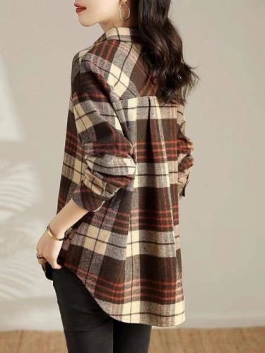 2024 women's new autumn coats, artistic brushed plaid casual loose mid-length tops