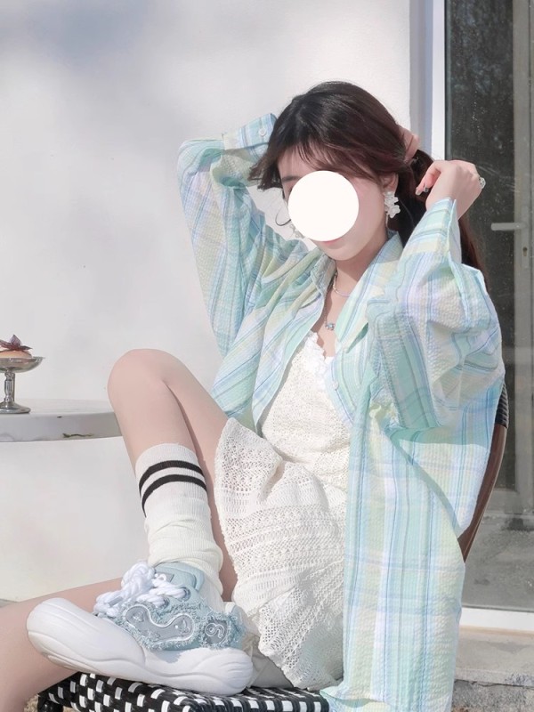 Korean loose sunscreen long-sleeved plaid shirt for summer, new style with lazy design and mint Mambo style outfit