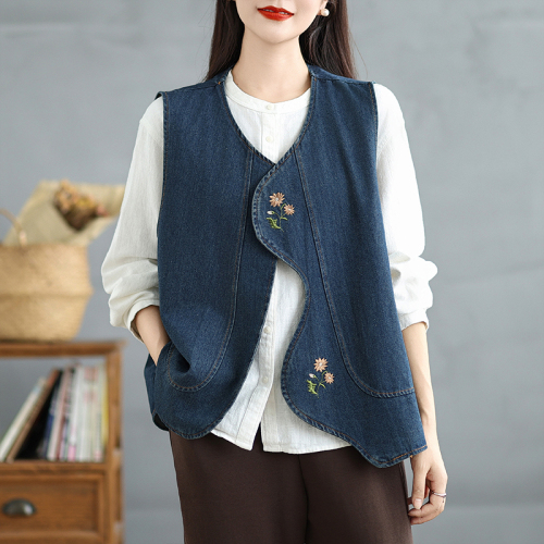 Japanese embroidered denim vest autumn new retro literary irregular wavy edge vest