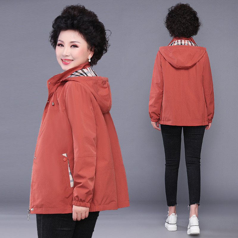 Middle-aged mother's spring coat thin short jacket western style tops new style middle-aged and elderly women's spring and autumn windbreaker