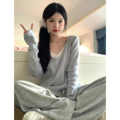 Tender pink fake two-piece long-sleeved sweater T-shirt for women 2024 early autumn new design slim-fitting bottoming top