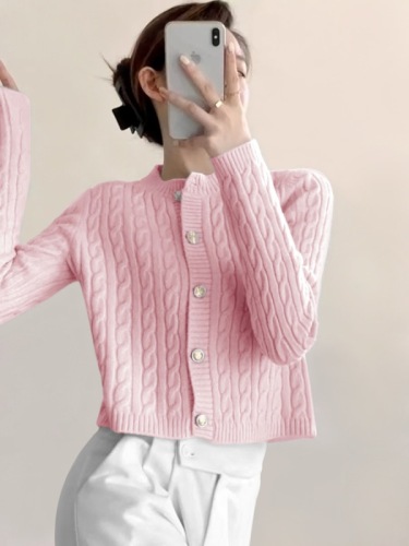 Black Bean Heng Heng Gentle early spring autumn top women's candy-colored twist sweater cardigan short knitted small jacket