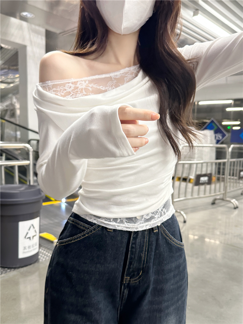 Real shot of pure lust style lace splicing oblique shoulder long-sleeved T-shirt for women in early autumn slimming short off-shoulder top