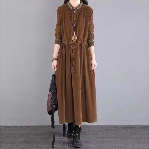 2024 autumn new solid color single breasted embroidered multi-size mid-length shirt dress for women