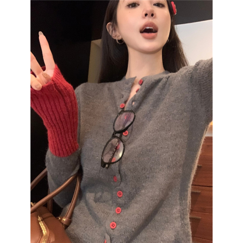 Actual shot of contrasting color knitwear for women in autumn new style soft waxy cardigan sweater round neck long sleeve lazy style top