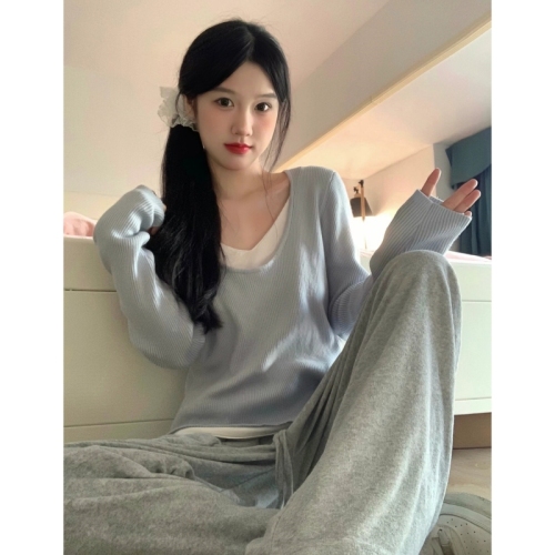 Tender pink fake two-piece long-sleeved sweater T-shirt for women 2024 early autumn new design slim-fitting bottoming top