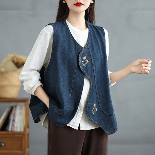 Japanese embroidered denim vest autumn new retro literary irregular wavy edge vest