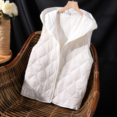 New diamond quilted lightweight hooded sleeveless warm vest for women