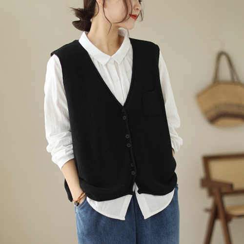 2024 Autumn Literary V-neck Knitted Vest Women's Solid Color Loose Retro Large Size Sleeveless Waistcoat