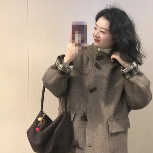 Horn button hooded Korean style woolen coat for women autumn and winter 2024 new Hepburn style small person woolen coat