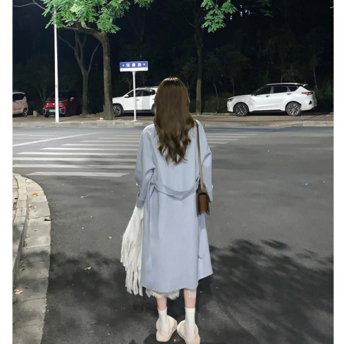 Woolen coat 2024 new autumn and winter small temperament thickened long Hepburn style blue woolen coat for women