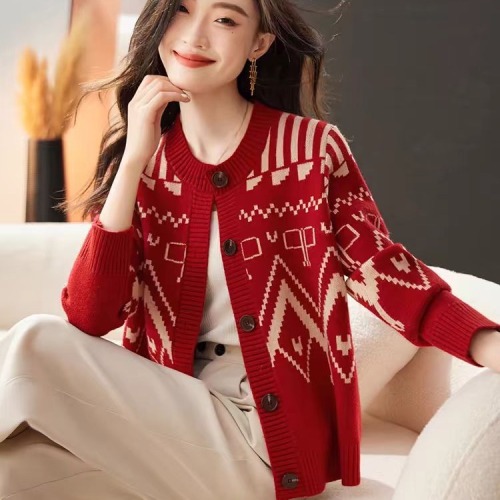 Retro jacquard round neck knitted cardigan for women 2024 new autumn style high-end short style with soft waxy sweater jacket