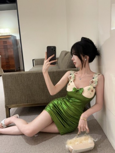 实拍~四季款性感夜店辣妹酒吧礼服时尚紧身包臀连衣裙女