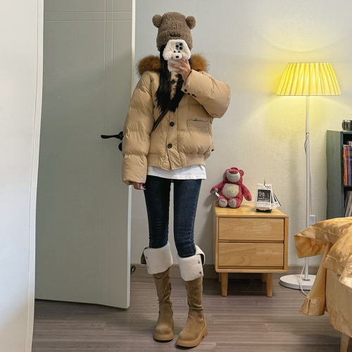 Real shot of South Korea's Dongdaemun 2024 new down jacket for women with hood, large fur collar, short style, loose student