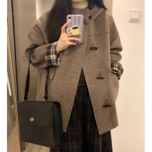 Horn button hooded Korean style woolen coat for women autumn and winter 2024 new Hepburn style small person woolen coat