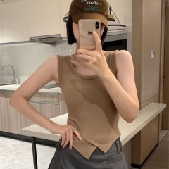 磨毛背心女自帶胸墊圓領不規則下擺修身顯瘦內搭外穿無袖打底