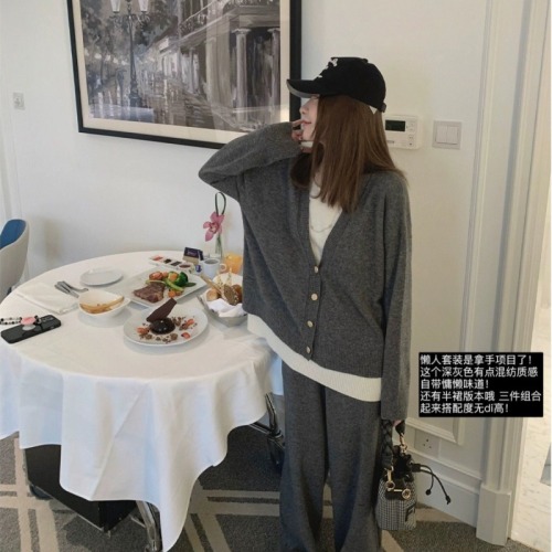 Knitted sweater Korean new style lazy retro contrast color large size fat mm autumn long-sleeved niche cardigan top