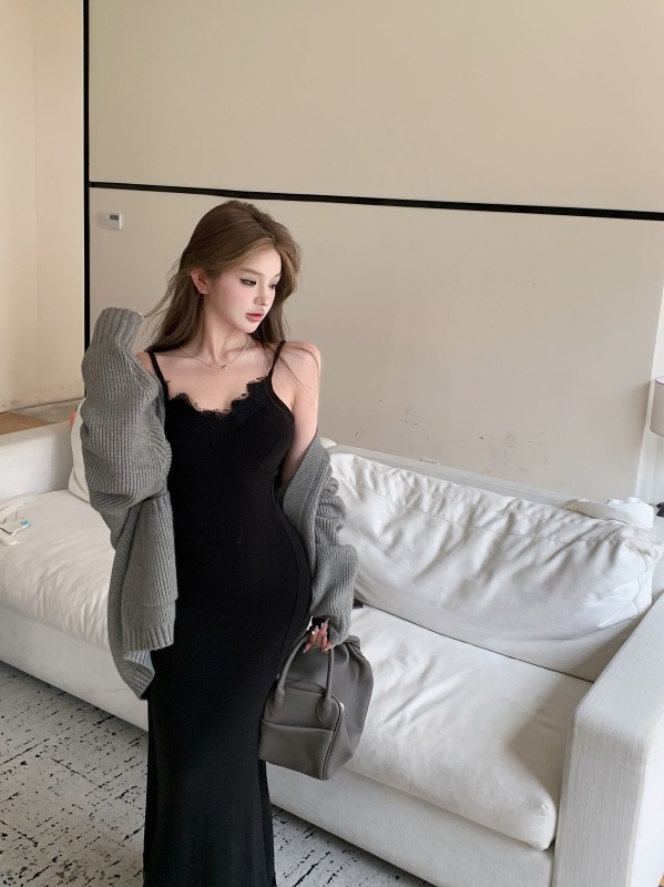 Loose, casual and lazy long-sleeved cardigan sweater jacket + long ladylike suspender dress