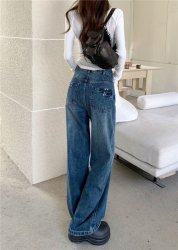 Real shot!  Retro distressed wide-leg jeans, new high-waisted, loose, slim and versatile trousers