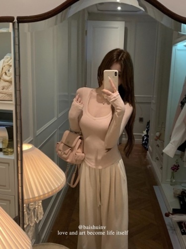 White Water Girl 3-Color Face Mask Print Floral Long-Sleeve T-Shirt Women's Patchwork Pure Desire Slimming Elegant Design V-Neck Top