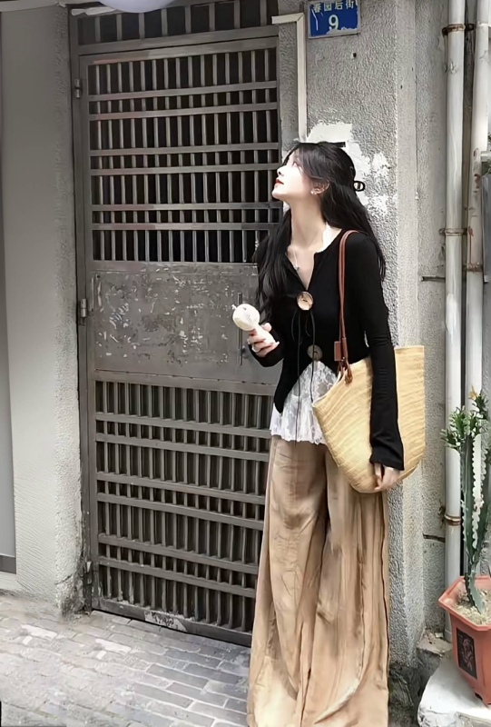 Retro lace suspender button top + floor-length wide-leg pants