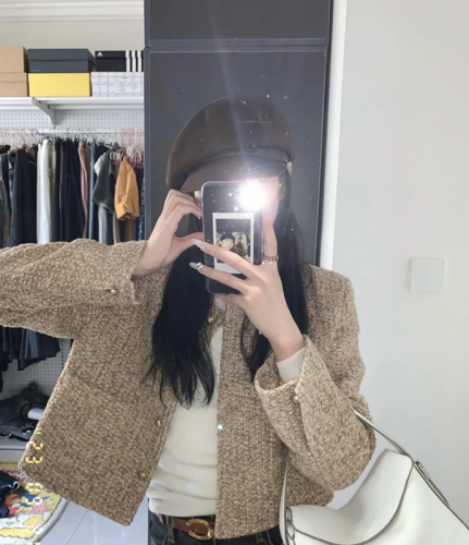 Tweed braided short jacket with feminine style and versatile round neck top