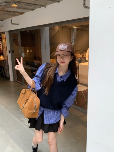 miu shirt early autumn retro blue plaid lazy shirt Korean embroidered V-neck vest suit