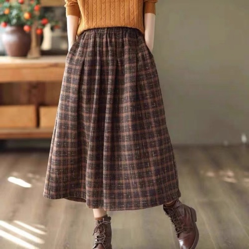 Retro thickened woolen skirt for women, plaid A-line skirt, slim woolen mid-length plaid skirt for women