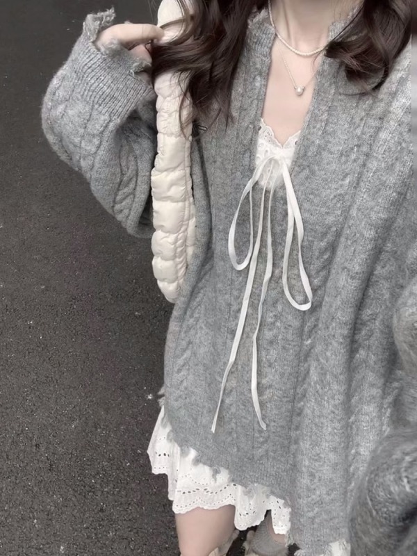 kumikumi lazy style gray V-neck twist sweater women's early autumn design soft waxy loose knitted top