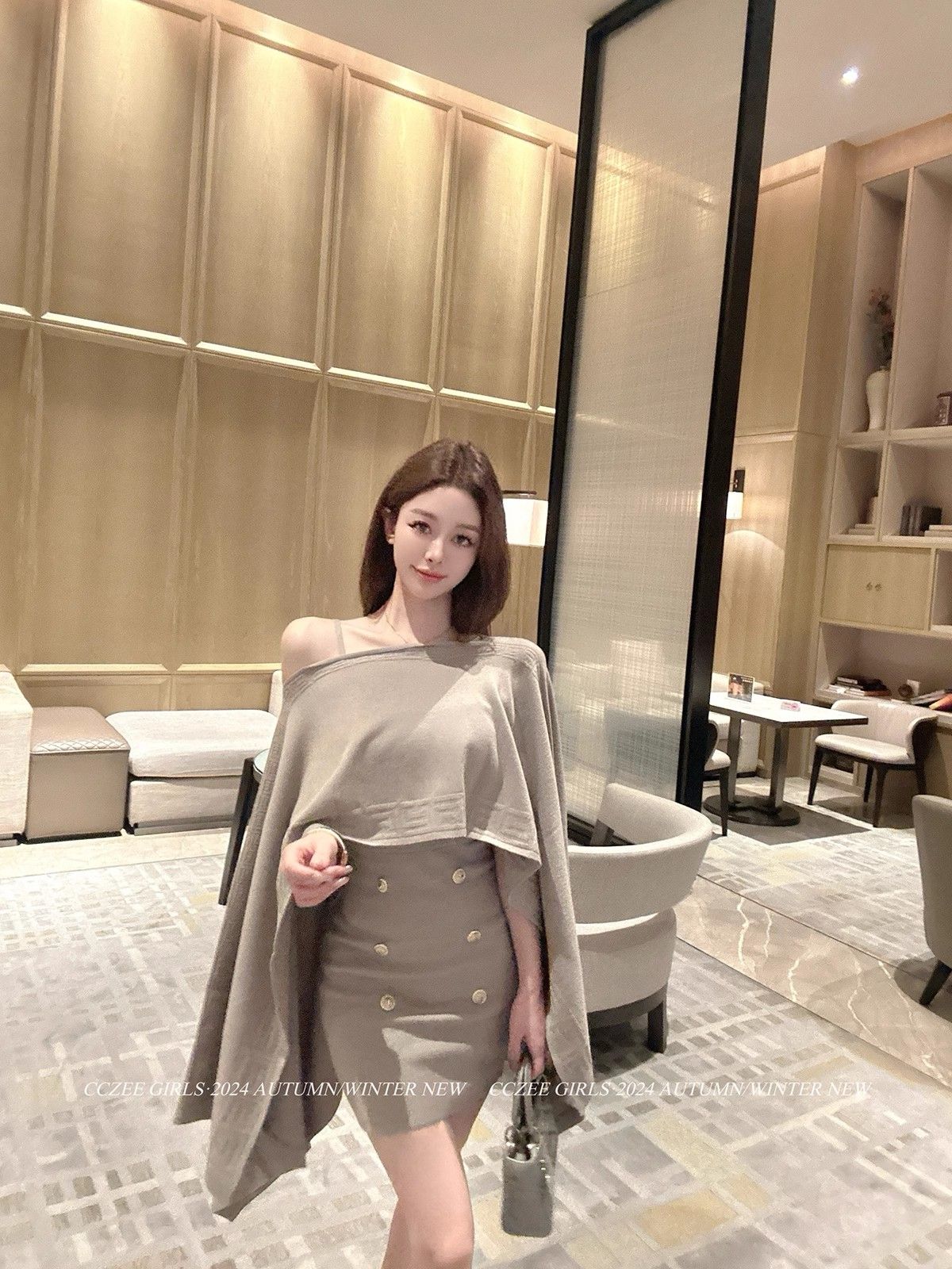 CCZEE 優雅Vintage 中古印花精緻小金扣寬鬆斗篷 吊帶裙套裝女